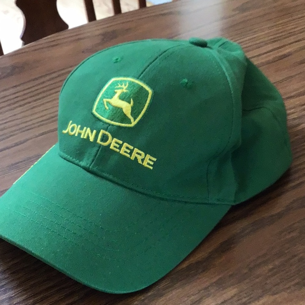 John Deere hat NWOT